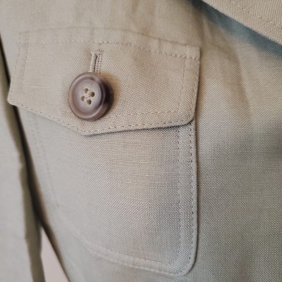 Blazer - Picture 5 of 6